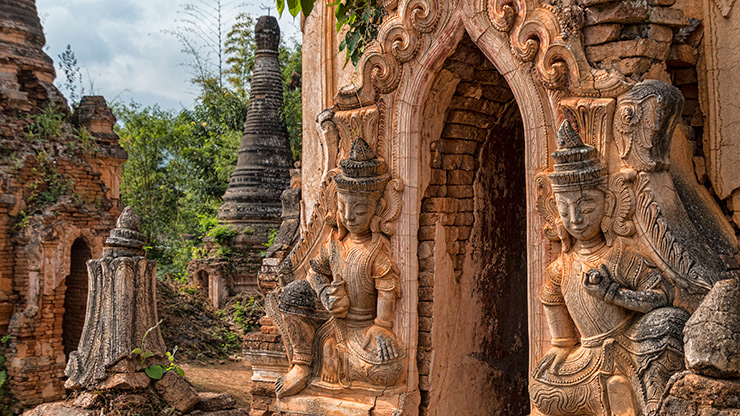 BURMA PAGODA FOREST | MYANMAR