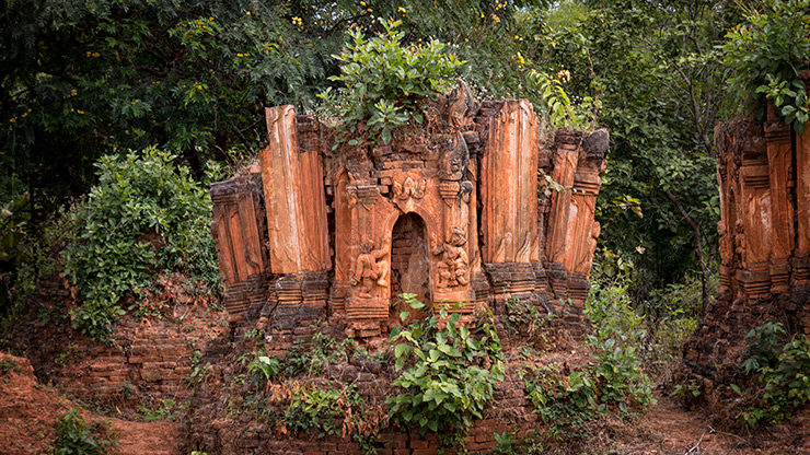 BURMA PAGODA FOREST | MYANMAR
