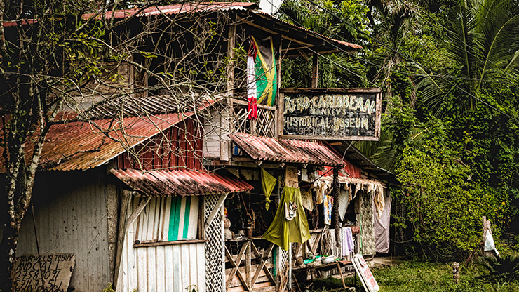 CAHUITA | COSTA RICA
