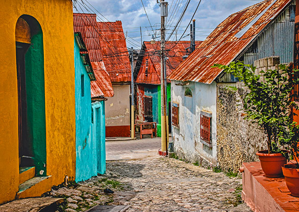 GUATEMALA FLORES | GUATEMALA