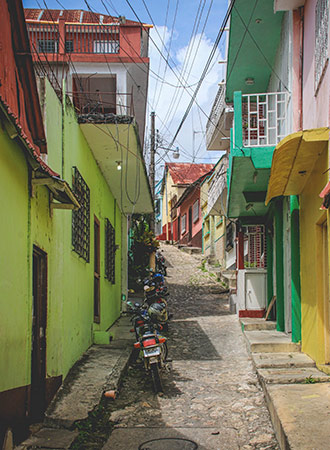 GUATEMALA FLORES | GUATEMALA