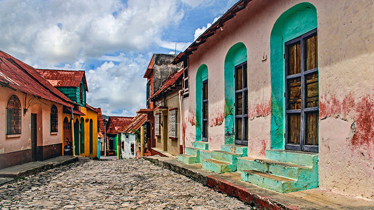 GUATEMALA FLORES | GUATEMALA