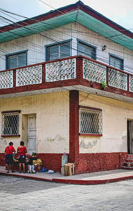 GUATEMALA FLORES | GUATEMALA