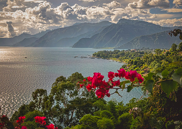 GUATEMALA LAKE ATITLAN | GUATEMALA