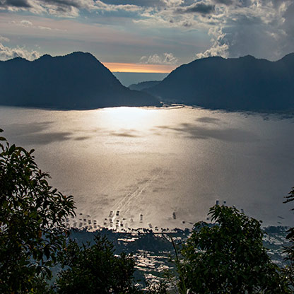 INDONESIA LAKE SINGKARAK | INDONESIA
