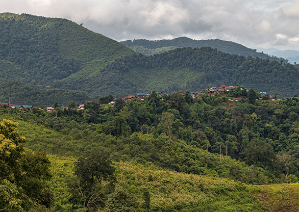 AKHA VILLAGE | LAOS
