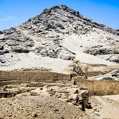 PERU HUACA LUNA | PERU